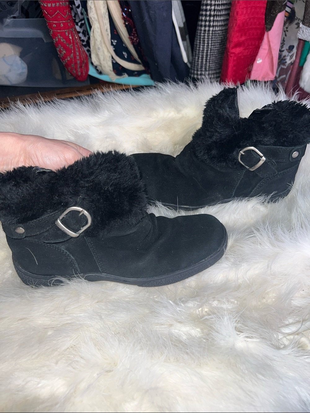 Baretraps Lightful Black Suede Leather Fuzzy Fall Faux-Fur Booties Boots Fall 6